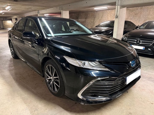 Toyota Camry 2021