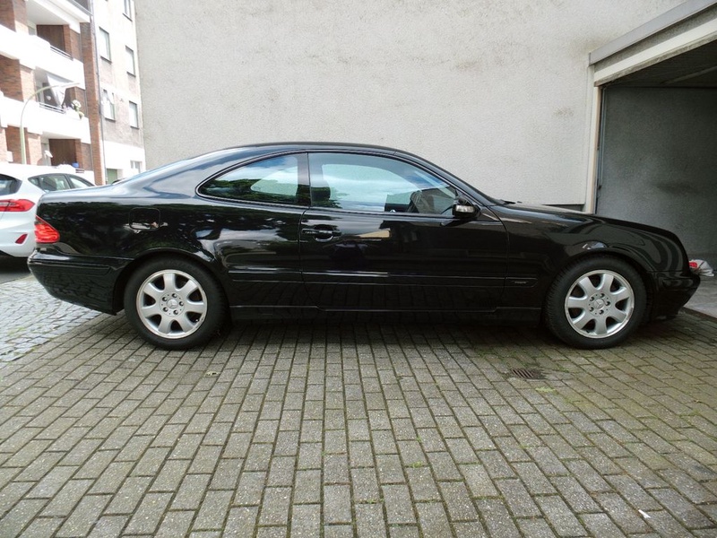 Mercedes-Benz CLK-Class