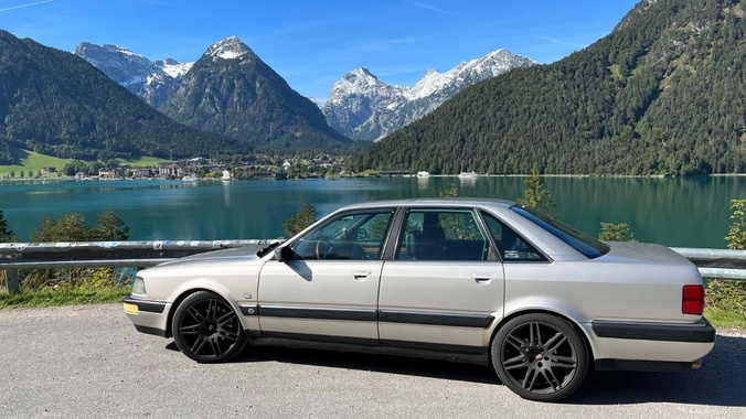 Audi V8 1989