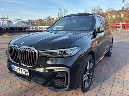 BMW X7 2022
