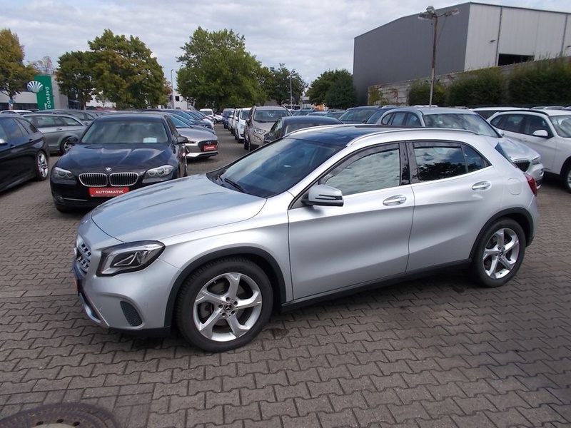 Mercedes-Benz GLA-Class