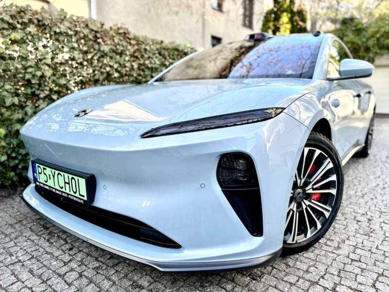 NIO ET5