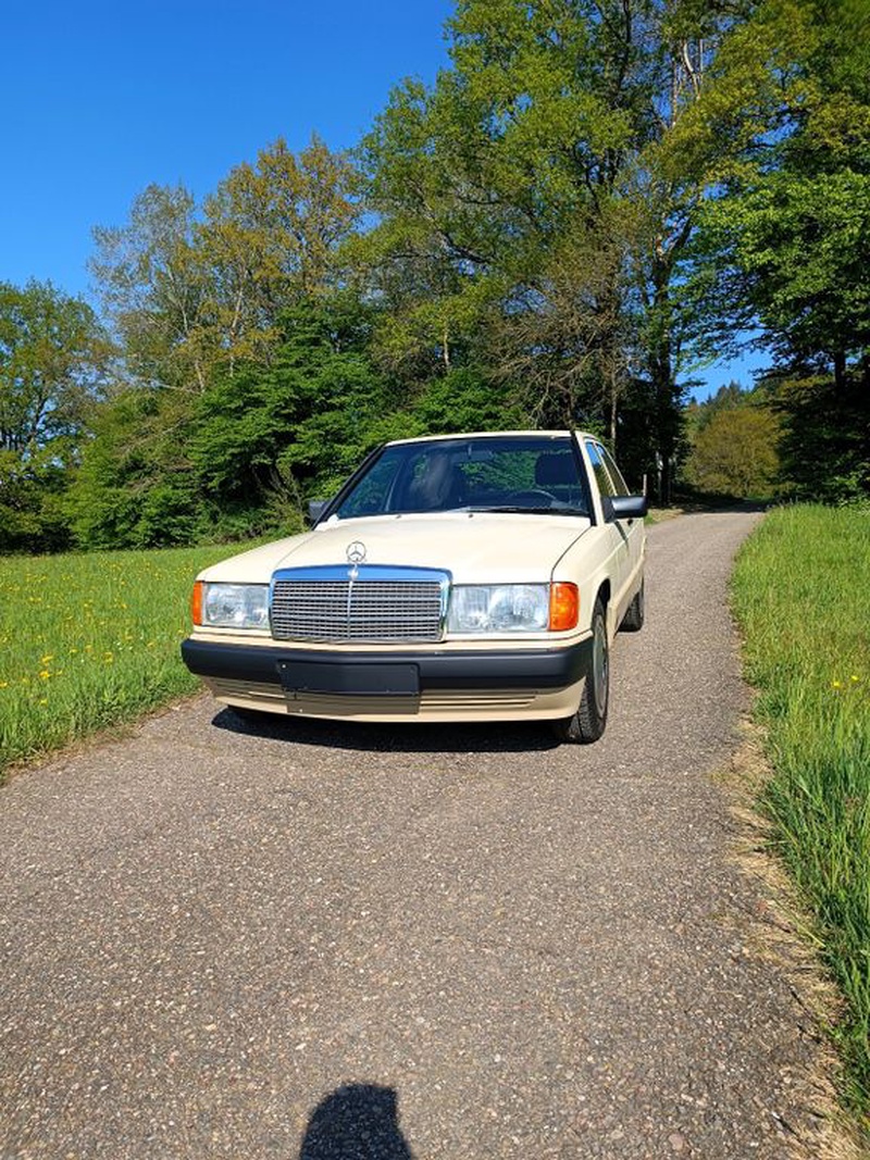 Mercedes-Benz 190
