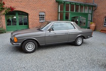 Mercedes-Benz 230 1983