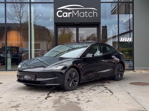 Tesla Model 3 2025