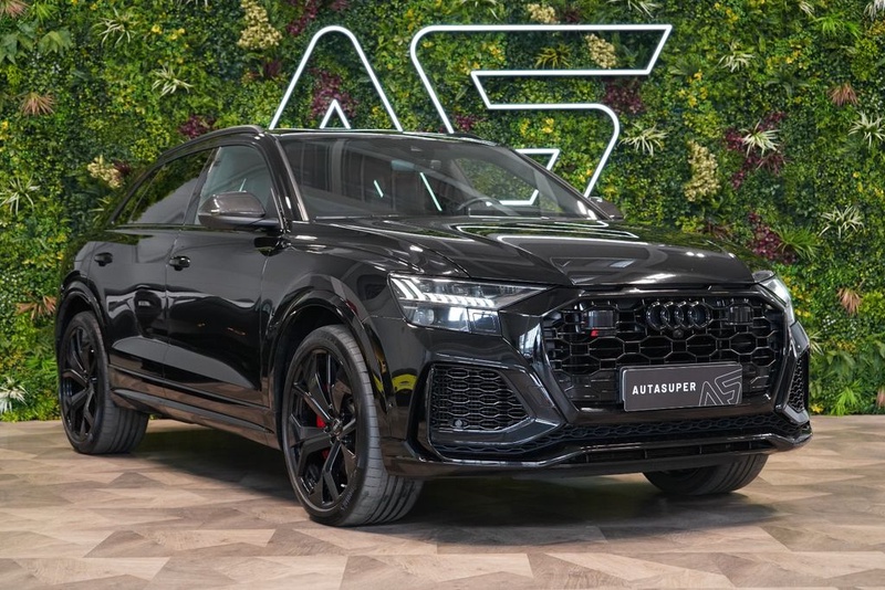 Audi RSQ8