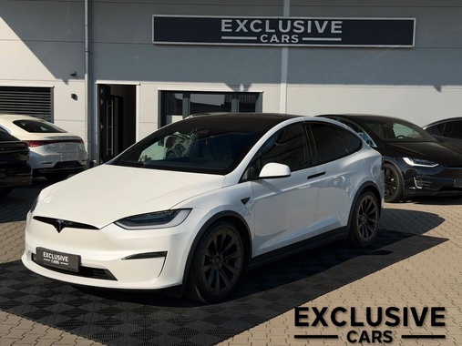 Tesla Model X 2022