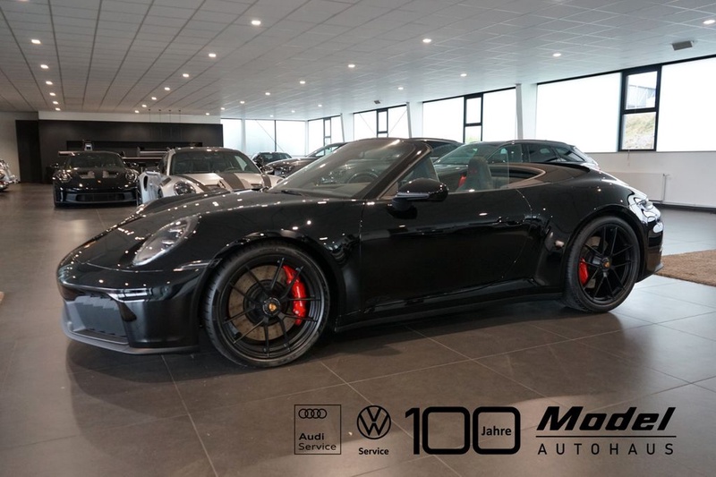 Porsche 992