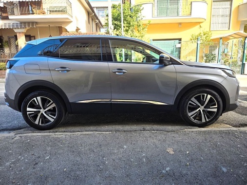 Peugeot 3008 2023