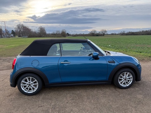 MINI Cabrio 2021