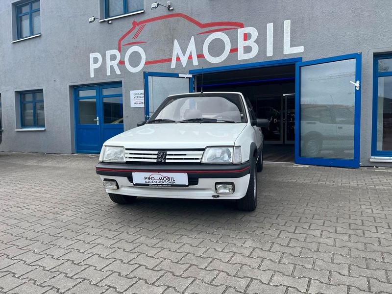 Peugeot 205