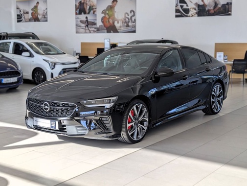 Opel Insignia 2022