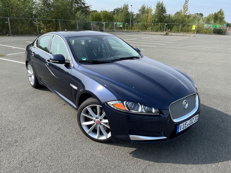 Jaguar XF
