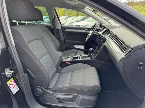 Volkswagen Passat 2023