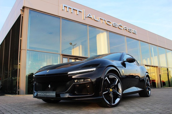 Ferrari Purosangue 2024