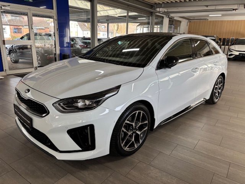 Kia pro cee'd / ProCeed