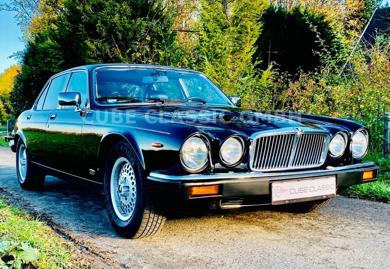Jaguar XJ12