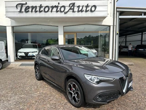 Alfa Romeo Stelvio 2021