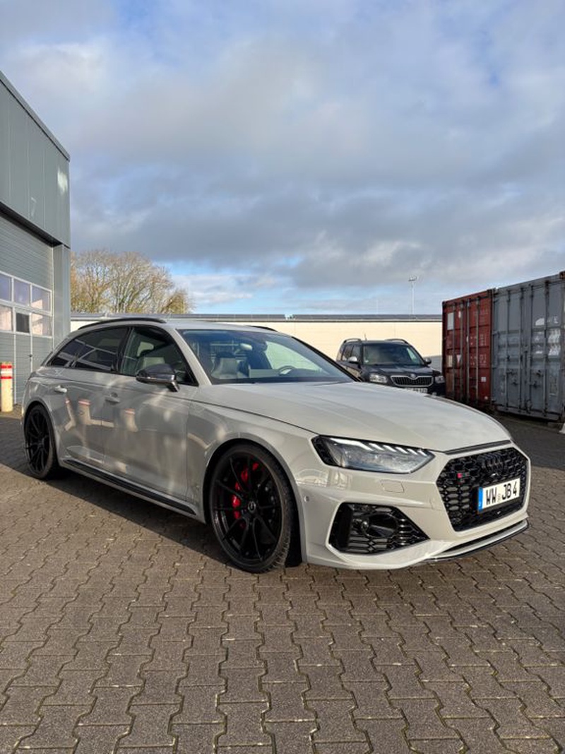 Audi RS4