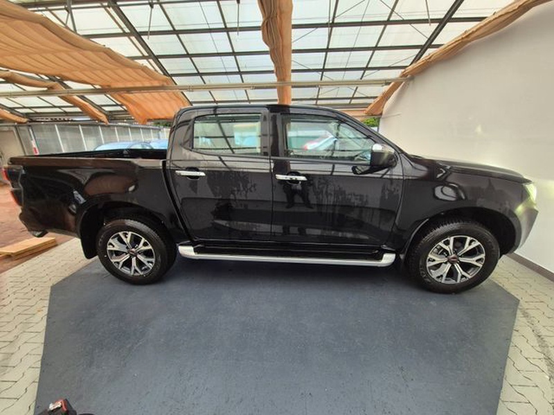 Isuzu D-Max