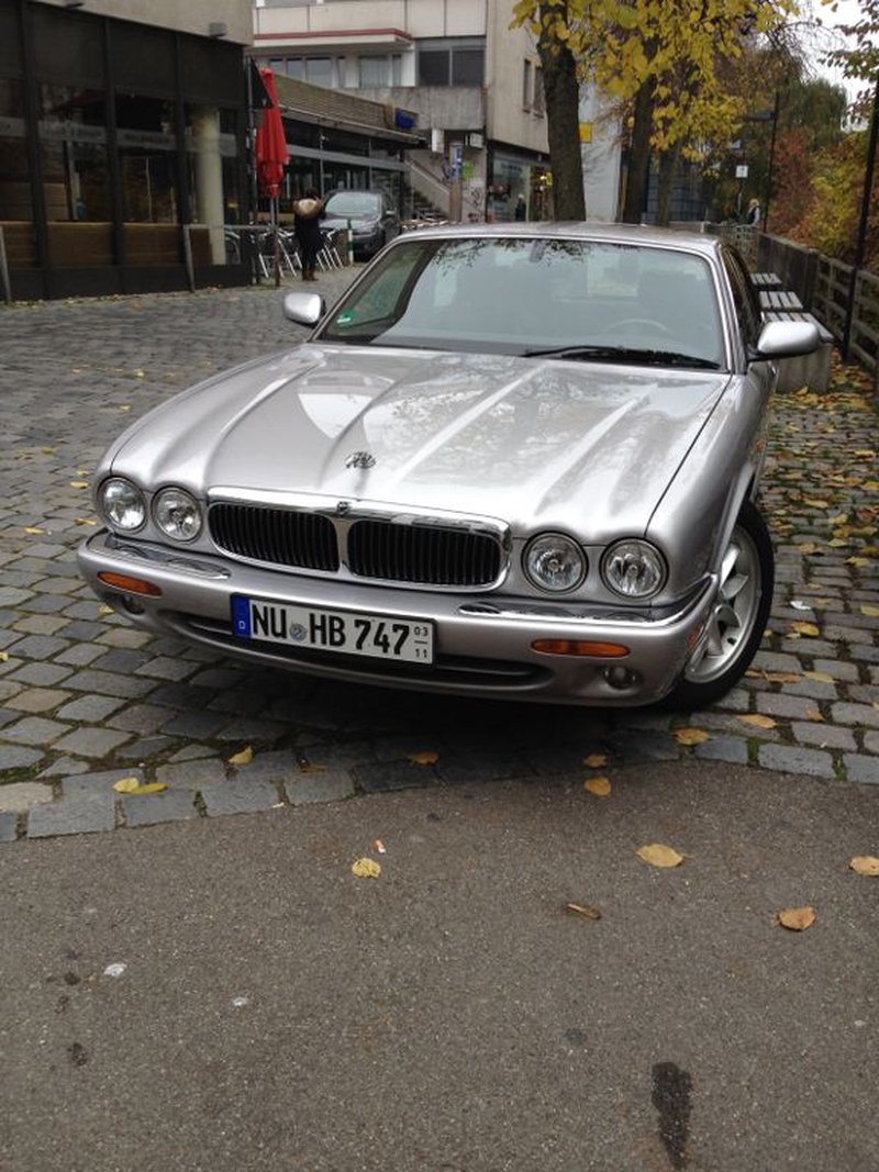 Jaguar XJ8