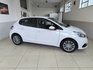 Peugeot 208 2019