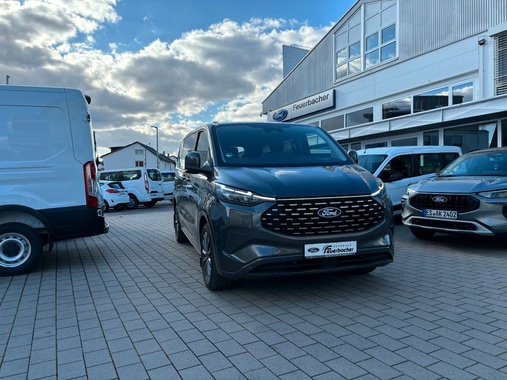Ford Tourneo Custom 2025