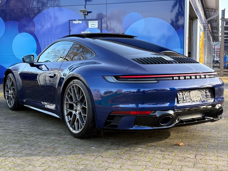 Porsche 992
