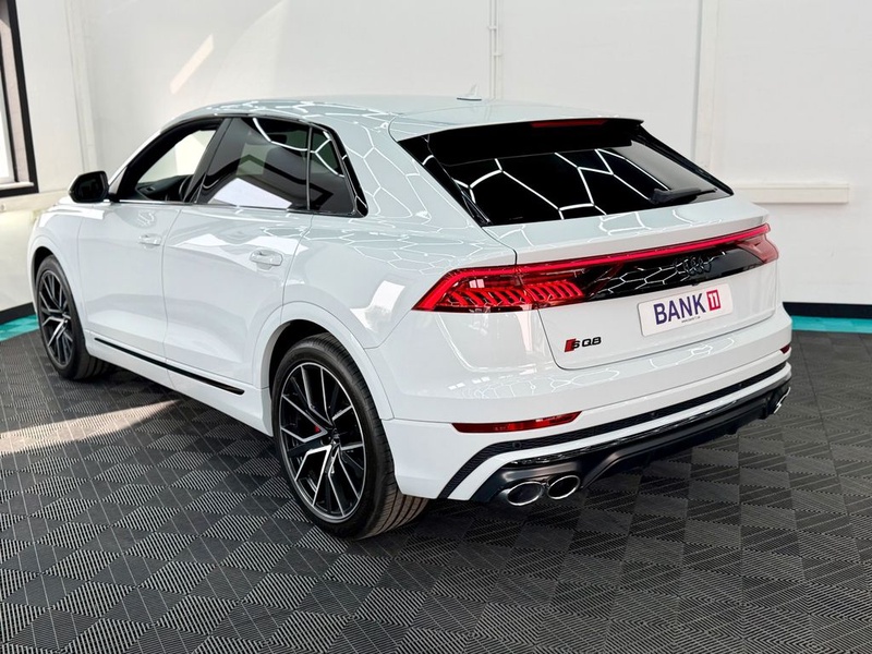 Audi SQ8