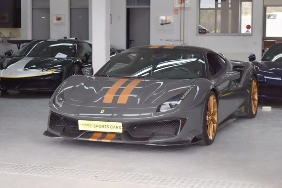 Ferrari 488 2019