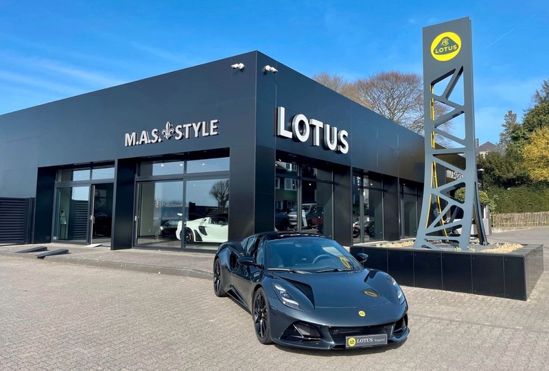 Lotus Emira