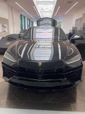 Lamborghini Urus 2025