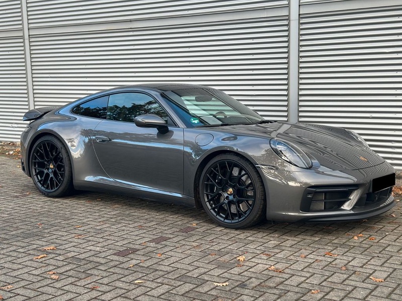 Porsche 992