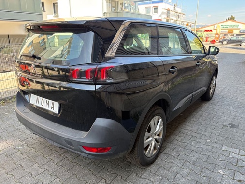 Peugeot 5008 2021