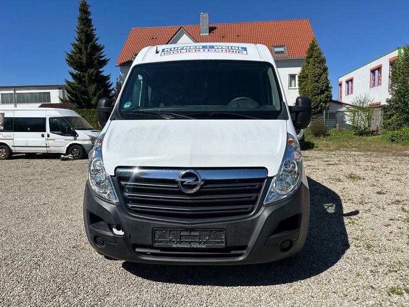 Opel Movano