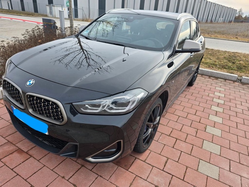 BMW X2