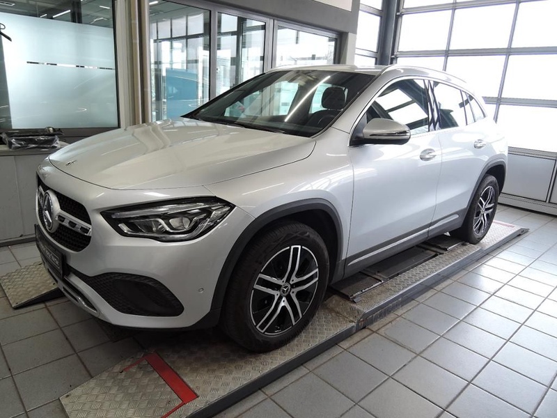 Mercedes-Benz GLA-Class