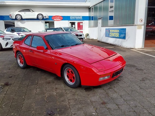 Porsche 944 1985
