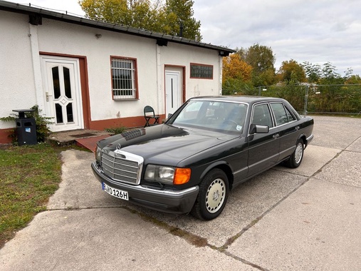 Mercedes-Benz 300 1991