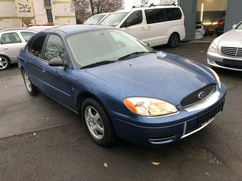 Ford Taurus