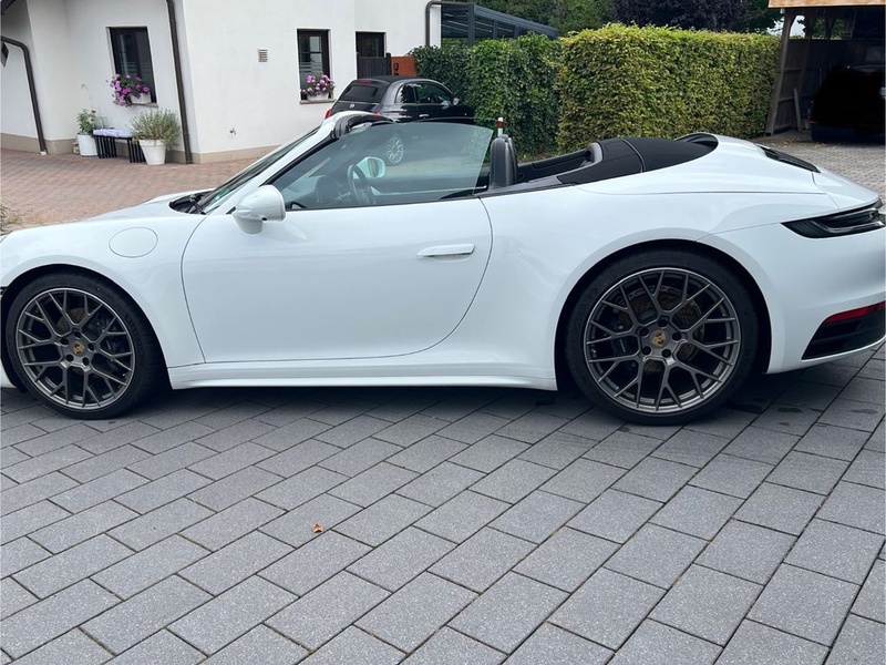 Porsche 992