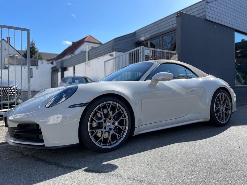 Porsche 992