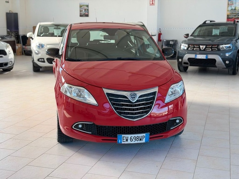 Lancia Ypsilon
