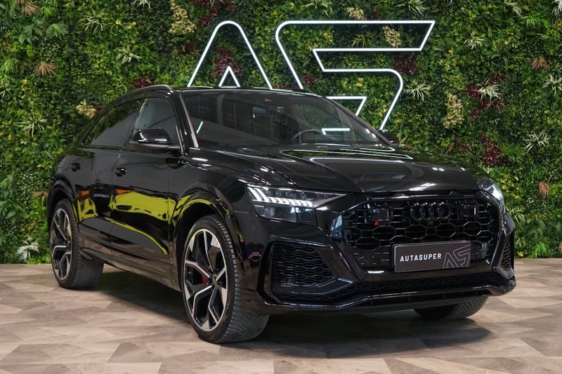 Audi RSQ8