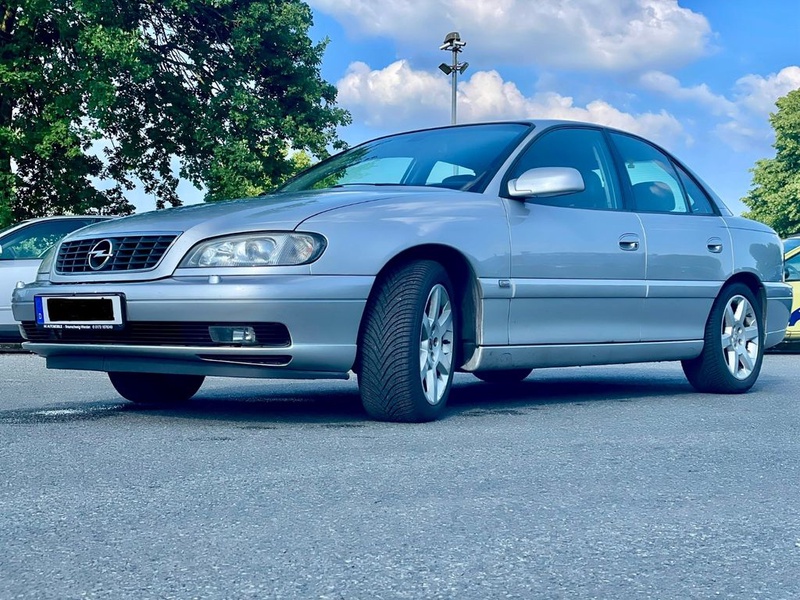Opel Omega