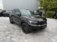 Volvo XC40 2025