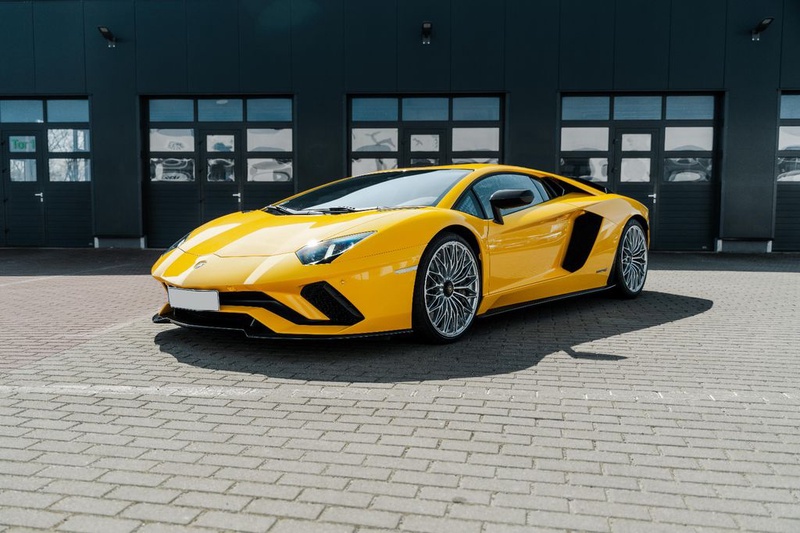 Lamborghini Aventador