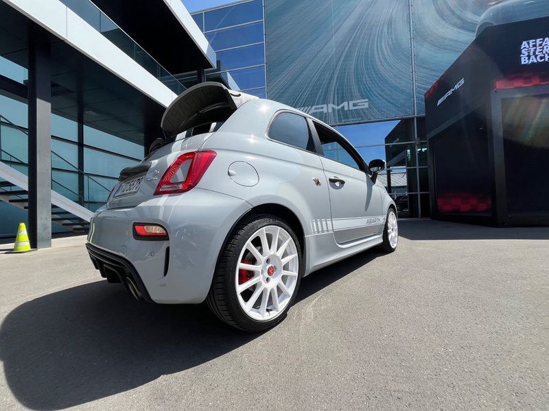 Abarth 695