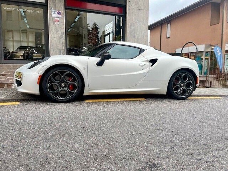 Alfa Romeo 4C