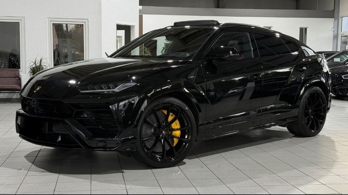 Lamborghini Urus 2021